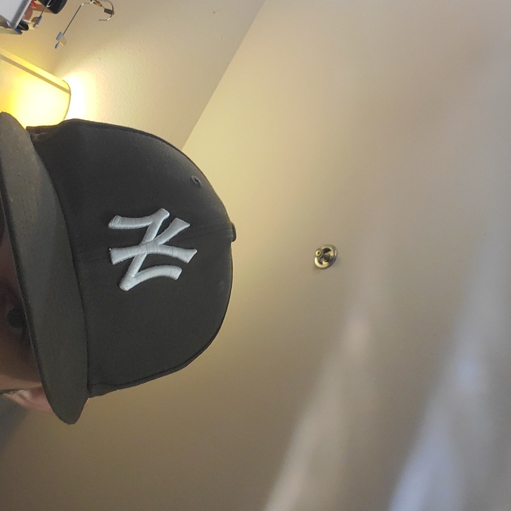 NEW ERA 51FIFTY Cap Brown White NY Baseball Hat Size 7 1/4 Genuin Merchandise - Picture 9 of 10